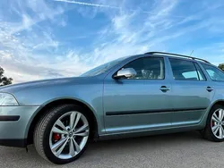 Andere außenfarben Gebraucht 2006 Skoda Octavia Kombi | 5.599 €