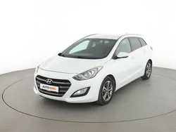 Weiß Gebraucht 2016 Hyundai i30 Trend Limousine | 11.550 € (Fairer Preis)