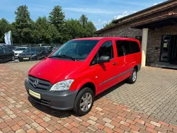 Rot Gebraucht 2012 Mercedes Vito Van / Kleinbus | 17.700 € (Teuer)