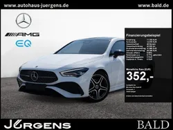 Weiss polarweiss Gebraucht 2024 Mercedes CLA180 AMG Limousine | 38.880 € (Etwas zu teuer)