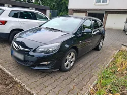 Schwarz Gebraucht 2015 Opel Astra Kombi | 8.000 € (Guter Preis)