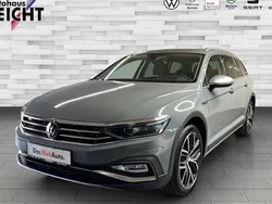 Grau Gebraucht 2022 VW Passat Alltrack Kombi | 36.800 € (Fairer Preis)