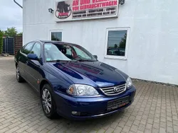 Blau Gebraucht 2001 Toyota Avensis Style Limousine | 1.990 € (Fairer Preis)