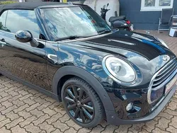 Schwarz Gebraucht 2016 Mini Cooper Cabriolet Cabrio | 17.990 € (Etwas zu teuer)