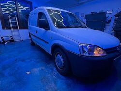 Weiß Gebraucht 2004 Opel Combo Van | 1.490 € (Superpreis)