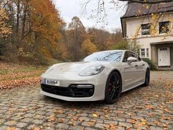 Grau Gebraucht 2018 Porsche Panamera Turbo Sport Limousine | 74.900 € (Etwas zu teuer)