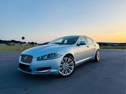 Blau Gebraucht 2012 Jaguar XF Limousine | 8.500 € (Fairer Preis)