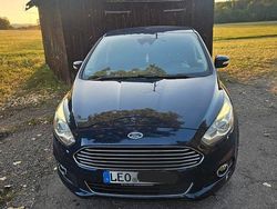 Blau Gebraucht 2016 Ford S-MAX Titanium Van / Kleinbus | 9.000 € (Fairer Preis)