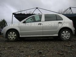 Silber Gebraucht 2003 Skoda Fabia Exact Kleinwagen | 1.999 € (Etwas zu teuer)