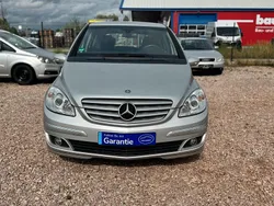 Silber Gebraucht 2005 Mercedes B180 Van / Kleinbus | 3.999 €