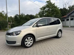 Gold Gebraucht 2012 VW Touran Comfortline Van / Kleinbus | 6.990 € (Guter Preis)