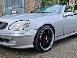 Silber Gebraucht 2002 Mercedes SLK200 Cabrio | 5.800 €