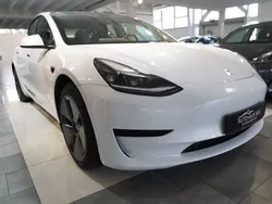 Weiß Gebraucht 2021 Tesla Model 3 Standard Range Limousine | 22.950 € (Guter Preis)