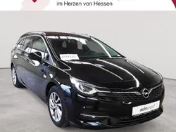 Onyxschwarz metallic Gebraucht 2021 Opel Astra Elegance Kombi | 13.890 € (Guter Preis)