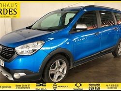 Blau Gebraucht 2018 Dacia Lodgy Stepway Van / Kleinbus | 10.990 € (Fairer Preis)