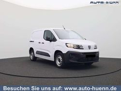Weiß weiß Gebraucht 2024 Peugeot Partner Van | 24.990 € (Etwas zu teuer)