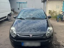 Schwarz Gebraucht 2011 Fiat Punto Evo Kleinwagen | 2.200 € (Guter Preis)