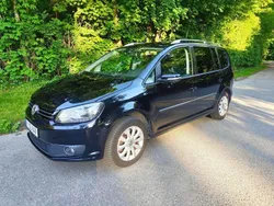 Schwarz Gebraucht 2012 VW Touran Highline Van / Kleinbus | 7.900 €