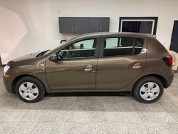 Braun Gebraucht 2018 Dacia Sandero Lauréate Kleinwagen | 9.500 € (Fairer Preis)