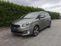 Titanium silver Gebraucht 2017 Kia Carens Spirit Van / Kleinbus | 13.300 € (Fairer Preis)