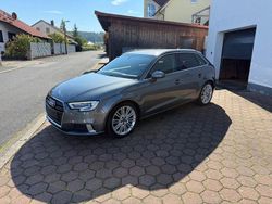 Grau Gebraucht 2018 Audi A3 Sport Limousine | 15.500 € (Fairer Preis)