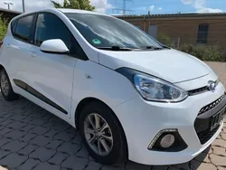 Weiß Gebraucht 2016 Hyundai i10 Kleinwagen | 5.999 € (Guter Preis)