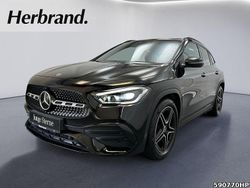 Metalliclack kosmosschwarz Gebraucht 2022 Mercedes GLA220 AMG line SUV | 38.880 € (Etwas zu teuer)