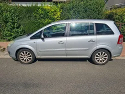 Silber Gebraucht 2009 Opel Zafira Edition Van / Kleinbus | 2.299 € (Guter Preis)
