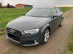 Grau Gebraucht 2019 Audi A3 Sport Limousine | 23.900 € (Fairer Preis)