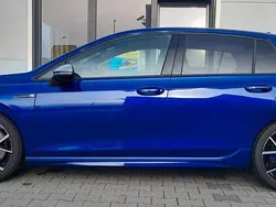 Blau Gebraucht 2023 VW Golf VIII R Limousine | 43.500 € (Teuer)