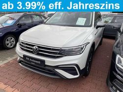 Weiss Gebraucht 2023 VW Tiguan Allspace Move SUV | 41.198 €
