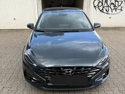 Blau Gebraucht 2023 Hyundai i30 Prime Limousine | 20.300 € (Guter Preis)