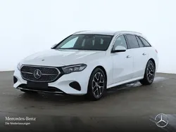 Weiß Gebraucht 2024 Mercedes E220 Avantgarde Limousine | 46.990 € (Superpreis)