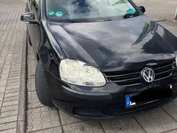Schwarz Gebraucht 2006 VW Golf V Limousine | 2.500 € (Fairer Preis)