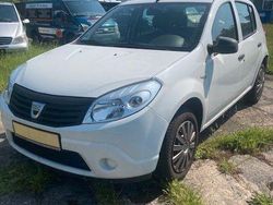 Weiß Gebraucht 2012 Dacia Sandero Ambiance Kleinwagen | 3.998 € (Fairer Preis)