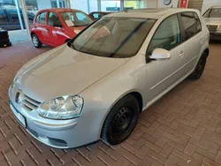 Silber Gebraucht 2005 VW Golf V Comfortline Limousine | 4.850 € (Teuer)