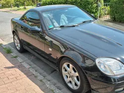 Schwarz Gebraucht 2000 Mercedes SLK200 Cabrio | 5.840 €