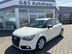Weiß Gebraucht 2012 Audi A1 Attraction Kleinwagen | 8.790 € (Teuer)
