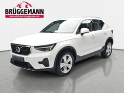 Weiss Gebraucht 2024 Volvo XC40 Core SUV | 31.890 € (Guter Preis)