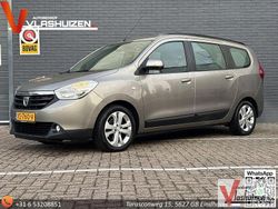 Braun Gebraucht 2012 Dacia Lodgy Prestige Van / Kleinbus | 2.950 € (Fairer Preis)