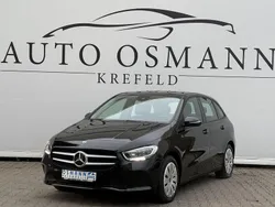 Nachtschwarz unilack Gebraucht 2022 Mercedes B250e Van / Kleinbus | 22.500 € (Guter Preis)