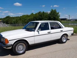 Weiß Gebraucht 1983 Mercedes 200 Limousine | 13.000 €
