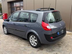 Grau Gebraucht 2007 Renault Scénic II Van / Kleinbus | 3.500 €