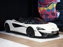 Weiß Gebraucht 2018 McLaren 570S Cabrio | 154.980 € (Teuer)