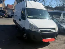 Weiß Gebraucht 2006 Iveco Daily Van / Kleinbus | 7.500 €