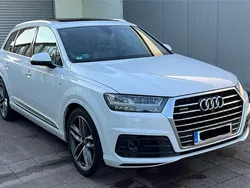 Gletscherweiß metallic Gebraucht 2018 Audi Q7 SUV | 35.899 € (Teuer)
