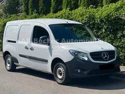 Weiß Gebraucht 2019 Mercedes Citan 111 Van / Kleinbus | 9.199 € (Guter Preis)