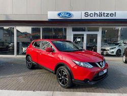 Rot Gebraucht 2017 Nissan Qashqai Visia SUV | 13.900 € (Fairer Preis)