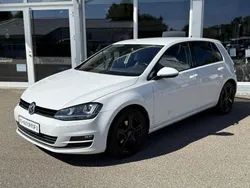 Weiß Gebraucht 2017 VW Golf VII Comfortline Limousine | 12.490 € (Guter Preis)