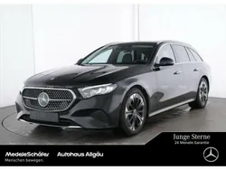 Lack obsidianschwarz (metallic) Gebraucht 2024 Mercedes E300 Avantgarde Kombi | 51.469 € (Fairer Preis)